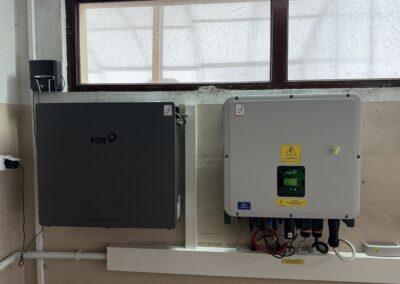 Instalacja fotowoltaiczna o mocy 20,25 kWp z magazynem energii FOXess EP11 o pojemności 10,46 kWh Siewierz